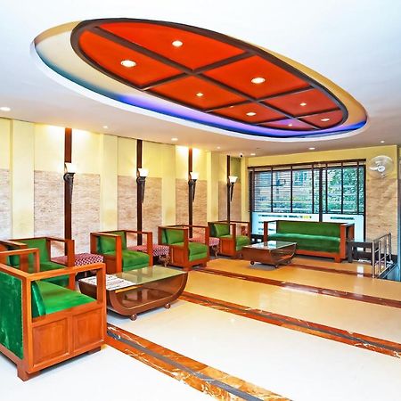 Hotel Pooja Palace New Delhi Exterior photo
